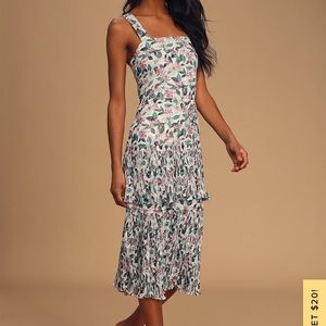 Vedado multi floral print pleated tiered midi dress